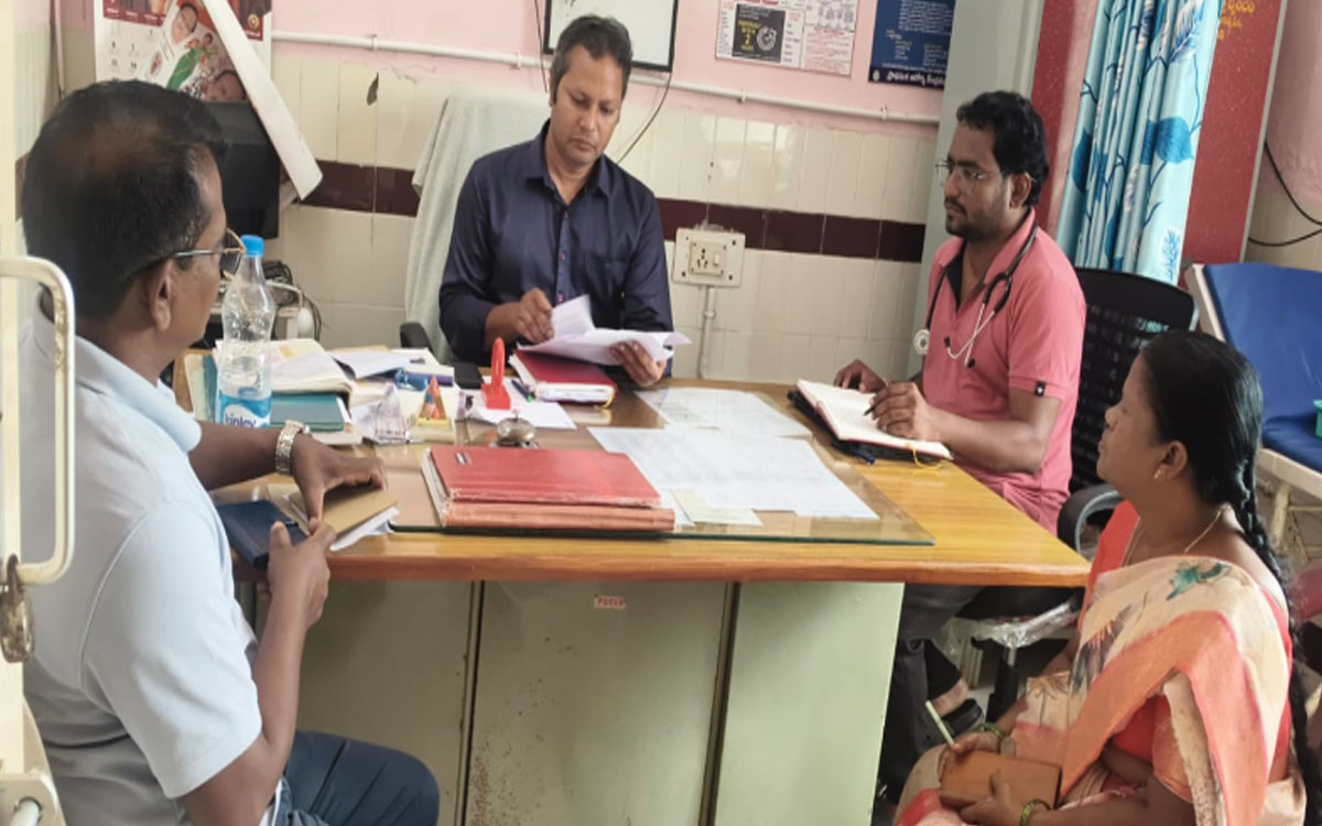 'వైద్య సేవ‌ల‌ను మ‌రింత మెరుగుప‌ర‌చాలి'