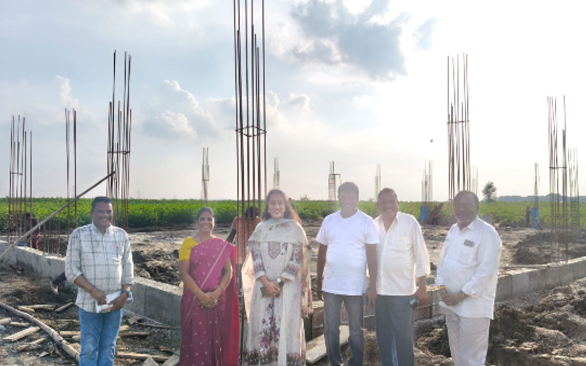 ఫంక్షన్‌హాల్ నిర్మాణ పనులు పరిశీలించిన డీపీవో అనూష