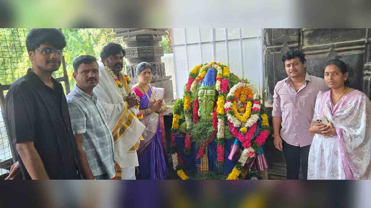 Thousand Pillar Temple | త్రిముఖ గణపతిగా వేయిస్తంభాల ఉత్తిష్ఠ గణనాథుడు