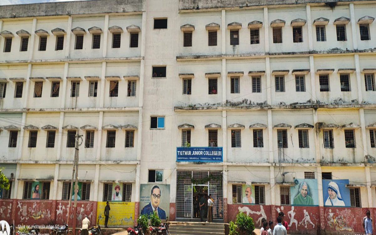 ఈ 26న గాంధీనగర్ గురుకులంలో ఖాళీ సీట్ల భర్తీకి స్పాట్ కౌన్సెలింగ్ ఈ 26న గాంధీనగర్ గురుకులంలో ఖాళీ సీట్ల భర్తీకి స్పాట్ కౌన్సెలింగ్