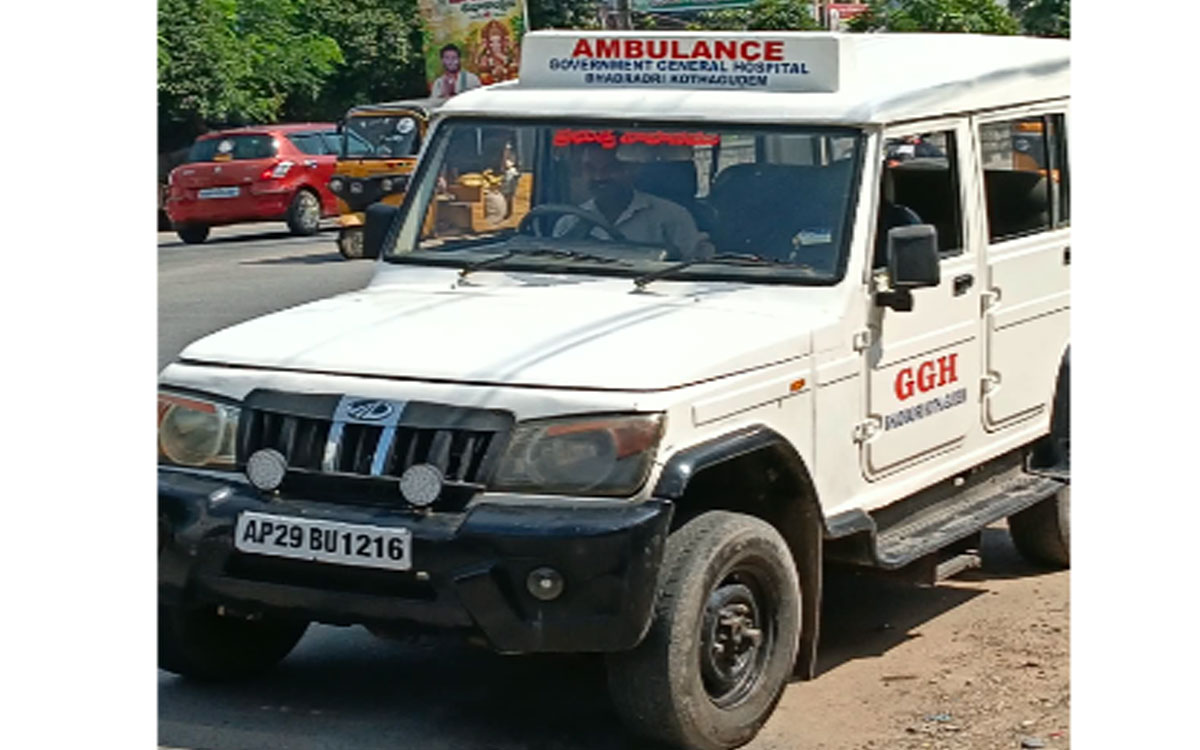 ప్రైవేట్ పనులకు ప్రభుత్వ వాహనం