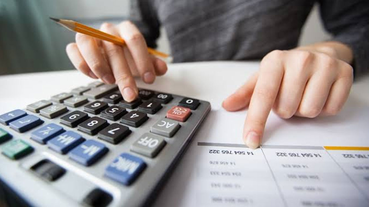 GST Fraud: వృద్ధురాలి ఆధార్‌, పాన్‌ వివ‌రాలు దుర్వినియోగం..  ఫేక్ కంపెనీతో రూ.2.53 కోట్ల జీఎస్టీ ఎగ‌వేత