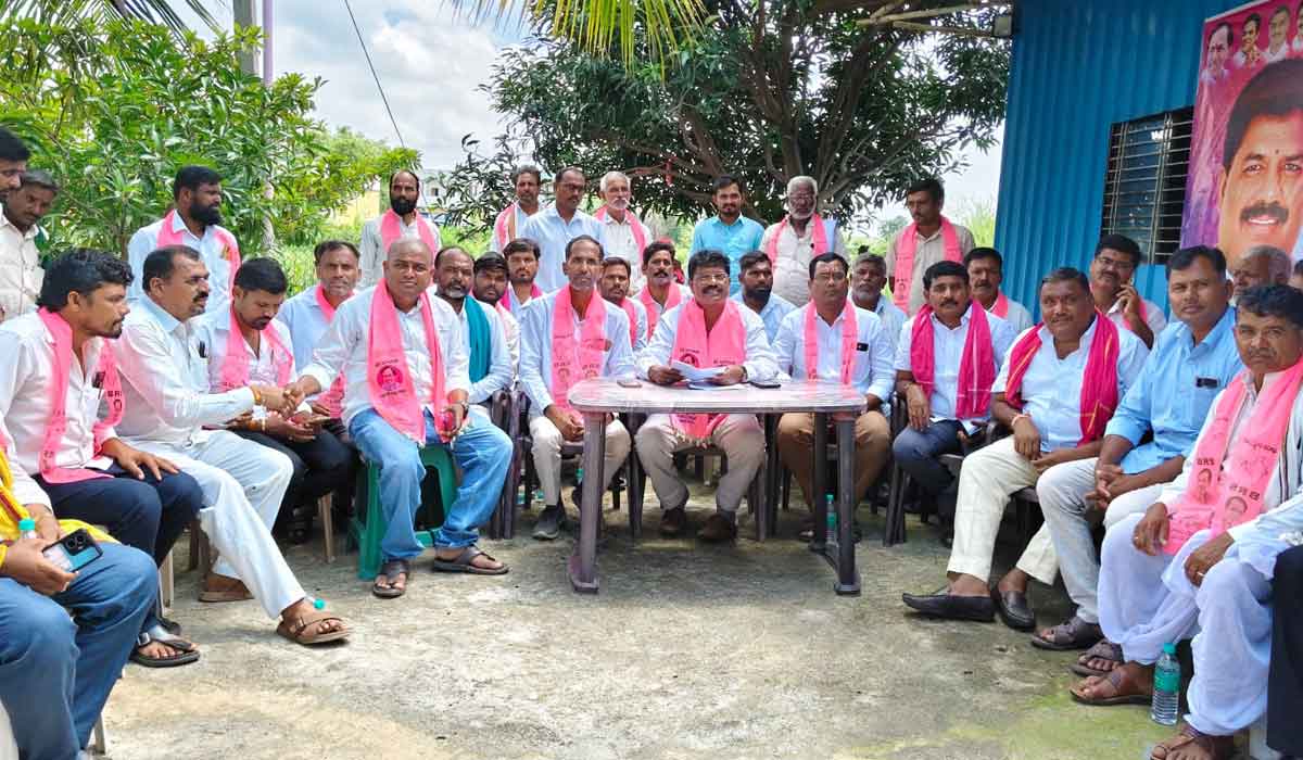 Hanumanth Shinde | గిరిజన ప్రజలను మోసం చేసిన కాంగ్రెస్ ప్రభుత్వం.. జుక్కల్ మాజీ ఎమ్మెల్యే హన్మంత్ షిండే