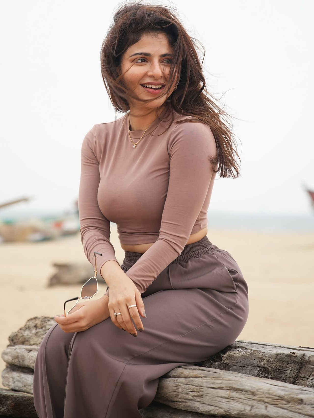 Iswarya Menon20
