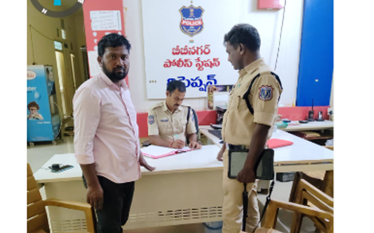 హామీల అమలు కోరితే అర్ధరాత్రి అరెస్టులా?