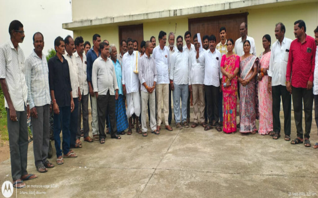 ‘మాజీ సర్పంచ్ భర్తతో ప్రాణహాని’