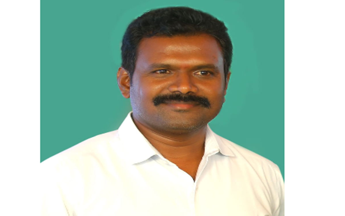 'పార్టీ ఫిరాయింపులపై సుప్రీంకోర్టు తీర్పు గుణపాఠం' 'పార్టీ ఫిరాయింపులపై సుప్రీంకోర్టు తీర్పు గుణపాఠం'