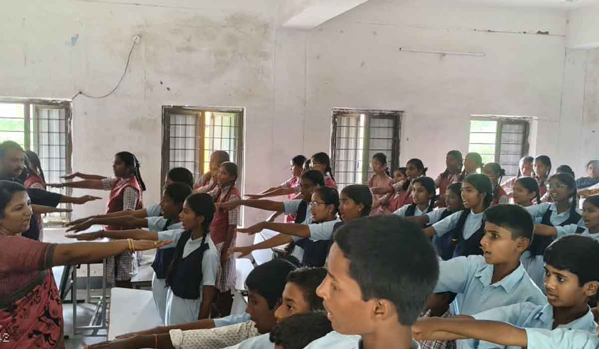 Mulkanoor | ముల్కనూరులో మత్తు పదార్థాల నివారణపై అవగాహన