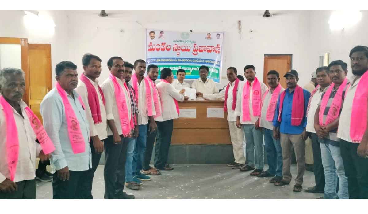 Kotagiri | ఆరు గ్యారంటీలు ప్రజలకు రేవంత్‌ సర్కార్‌ మోసం.. కోటగిరి బీఆర్‌ఎస్‌ నాయకులు రవికుమార్‌, కిషన్‌
