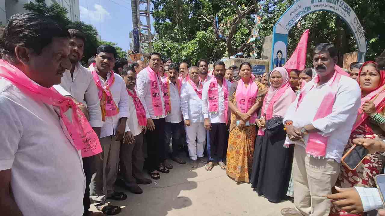 BRS | కాంగ్రెస్‌ వెయ్యి రోజుల పాలనపై బీఆర్‌ఎస్‌ నిరసన.. బాకీ కార్డుల పంపిణీ
