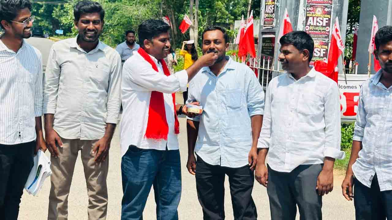 HCU | హెచ్‌సీయూ ఫలితాలు మతోన్మాద శక్తులకు చెంపపెట్టు : విద్యార్థి సంఘాలు