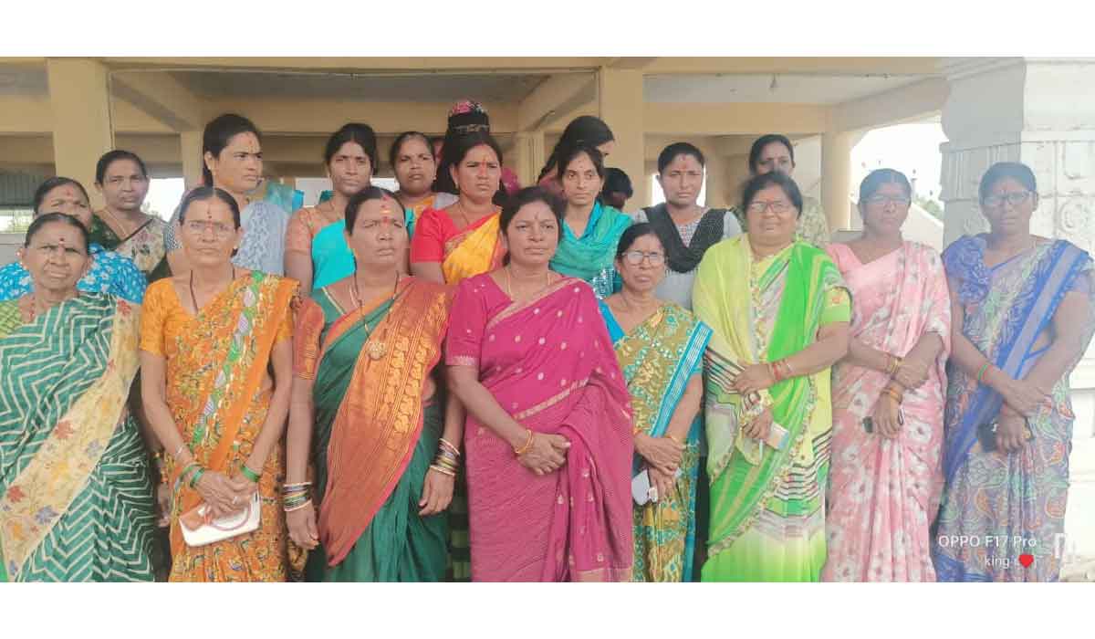 Mannempalli | మన్నెంపల్లిలో వీవో బిల్డింగ్ నిర్మాణానికి సహకరించాలి.. భరతమాత వీవో అధ్యక్షురాలు మార్కొండ లత