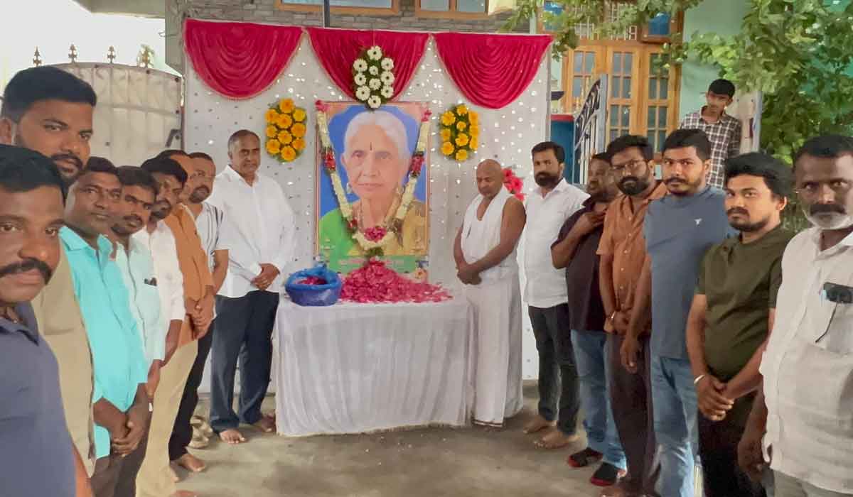 Vemulawada | వేములవాడలో కాంగ్రెస్‌ నాయకుడు వెంకటస్వామికి చల్మెడ పరామర్శ