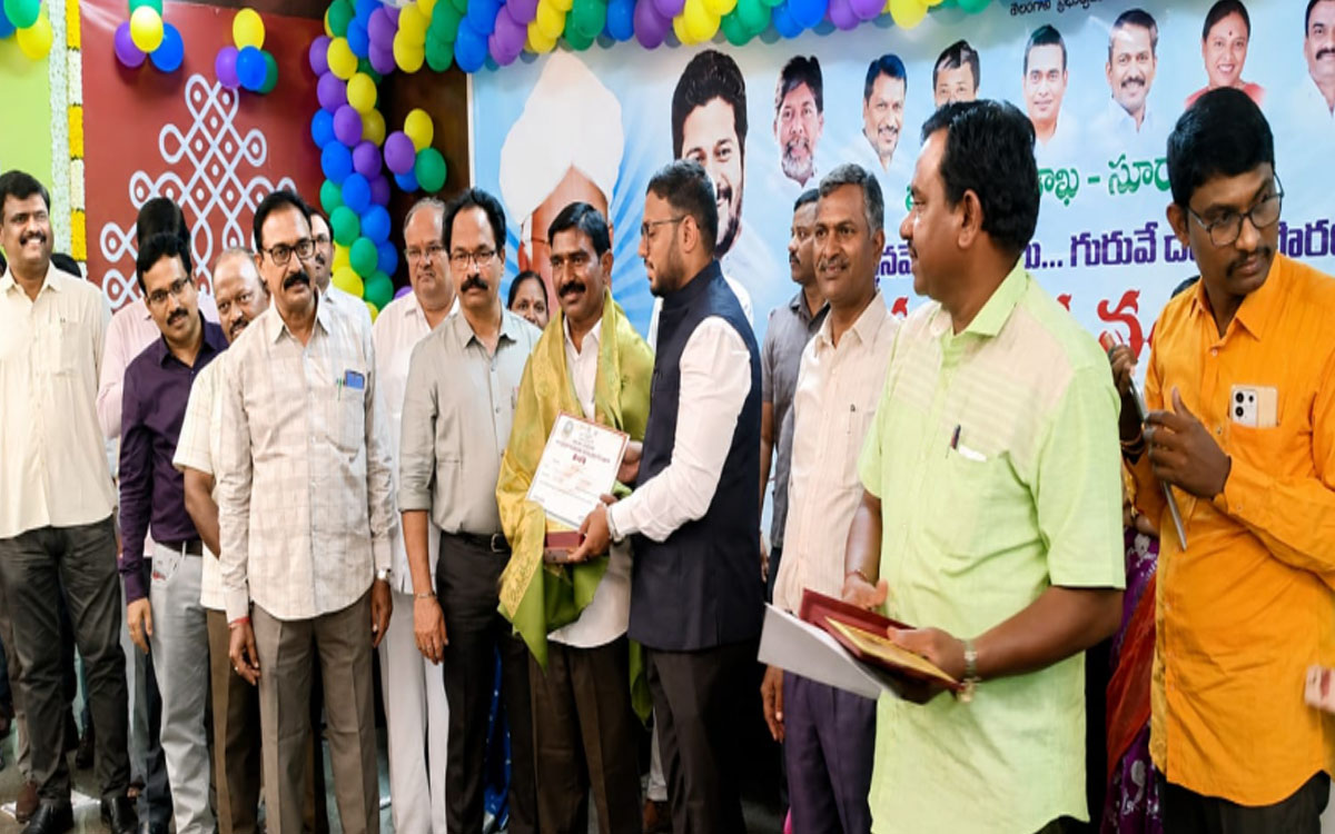 సూర్యాపేట జిల్లా ఉత్తమ ఎంఈఓగా నకిరేకంటి రవి