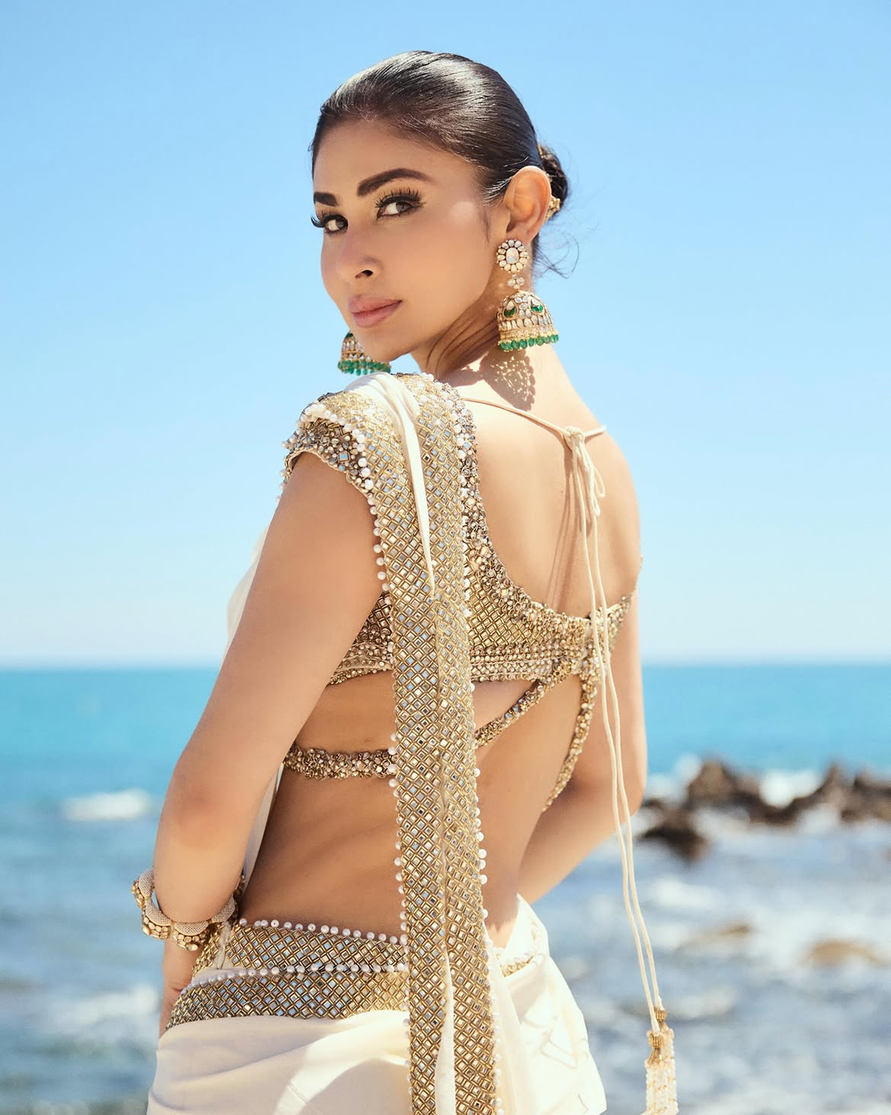 Mouni Roy16