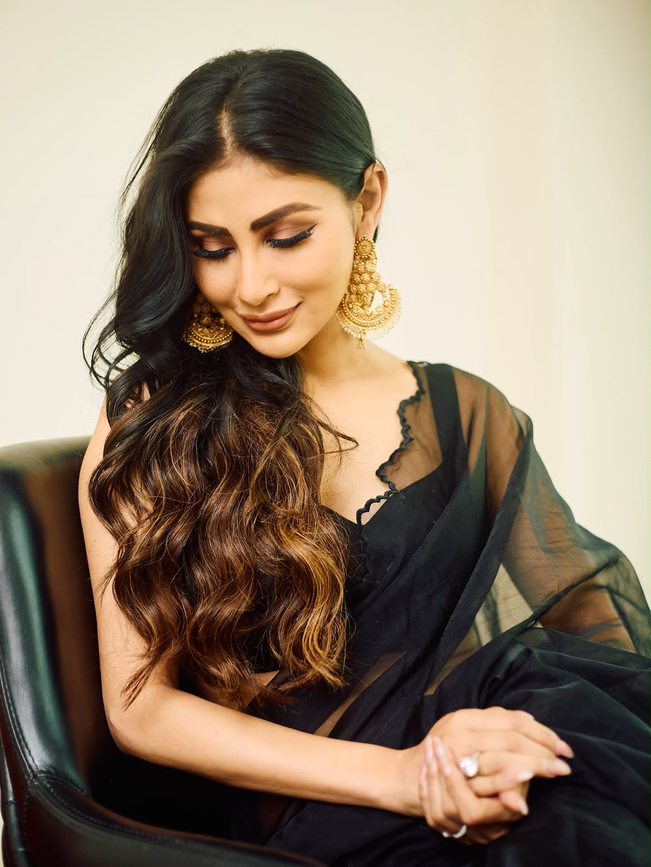 Mouni Roy7