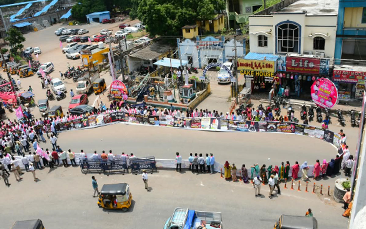 అబద్ధాల పునాదులపై అధికారంలోకి కాంగ్రెస్ : ఎంపీ వద్దిరాజు