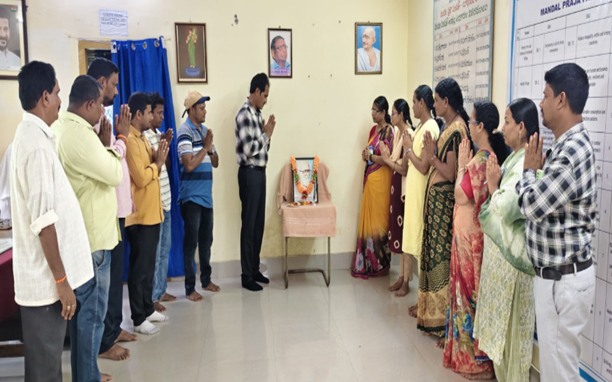 ‘ప్రతి ఒక్కరూ స్వేచ్ఛగా బతకాలని చాటిన మానవతావాది కాళోజీ’