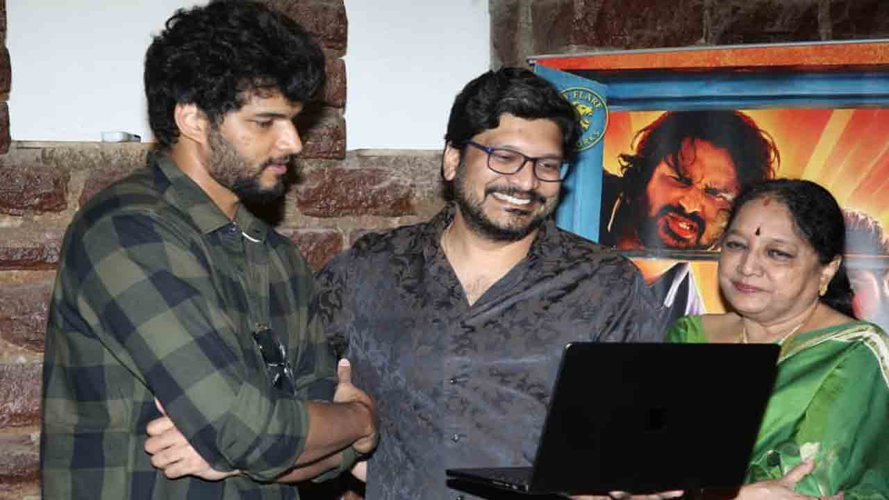 Chillara Song | ‘ముగ్గురు కోతులు’ చిత్రం నుంచి ‘చిల్లర సాంగ్’ విడుదల.. లాంచ్ చేసిన చంద్రహాస్!