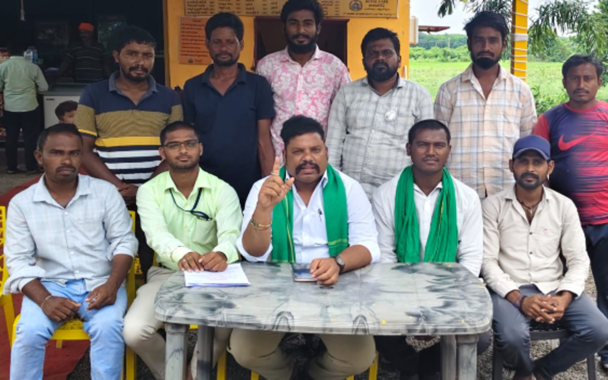 ‘కాంగ్రెస్ ఇచ్చిన హామీలను వెంటనే అమలు చేయాలి’