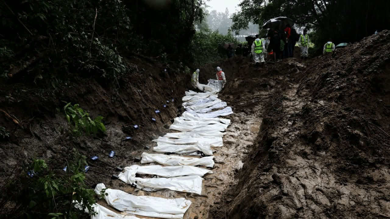 Nepal Floods: గుర్తుతెలియ‌ని మృత‌దేహాల‌కు తాత్కాలిక ఖ‌న‌నం.. 1127కు చేరిన నేపాల్ వ‌ర‌ద మృతుల సంఖ్య