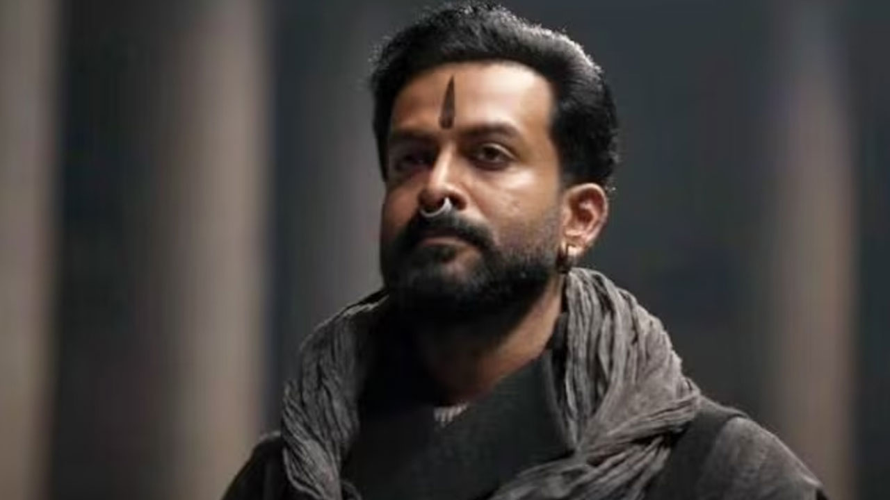 Rajamouli | రాజమౌళి సినిమాకు సైన్ చేసి 9 సినిమాలు పూర్తి చేసిన స్టార్ హీరో.. అరుదైన రికార్డు!