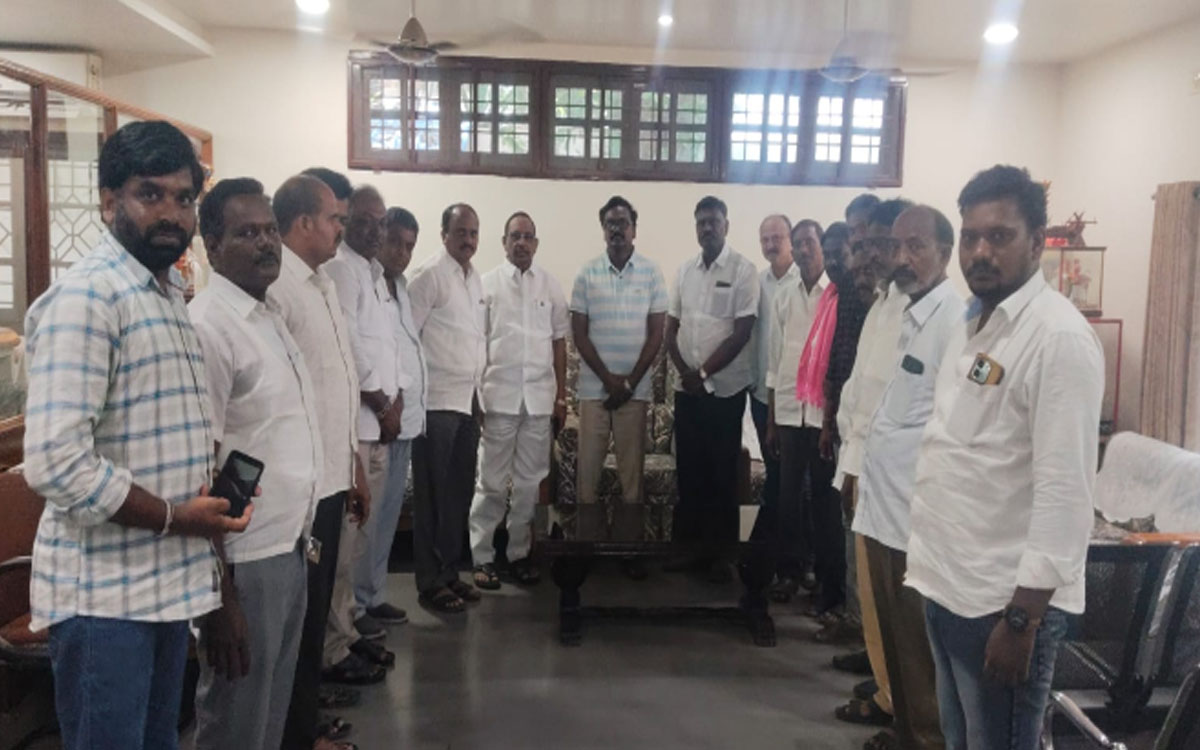 నిరుద్యోగులకు కాంగ్రెస్ నయవంచన : మాజీ మంత్రి పువ్వాడ అజయ్ కుమార్