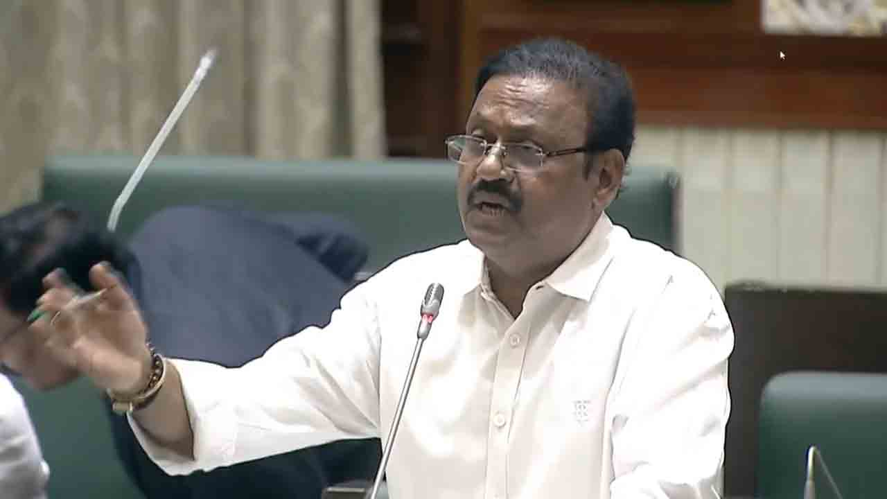 Revanth Reddy | అసెంబ్లీలో సీఎం రేవంత్ రెడ్డి పేరు మర్చిపోయిన కాంగ్రెస్ ఎమ్మెల్యే..! : వీడియో