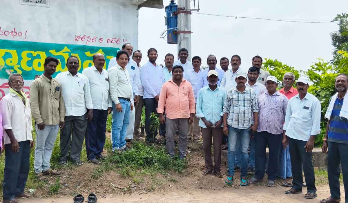 Kolanuru | కొలనూరులో డీటీఆర్ ట్రాన్స్ ఫార్మర్ ప్రారంభం