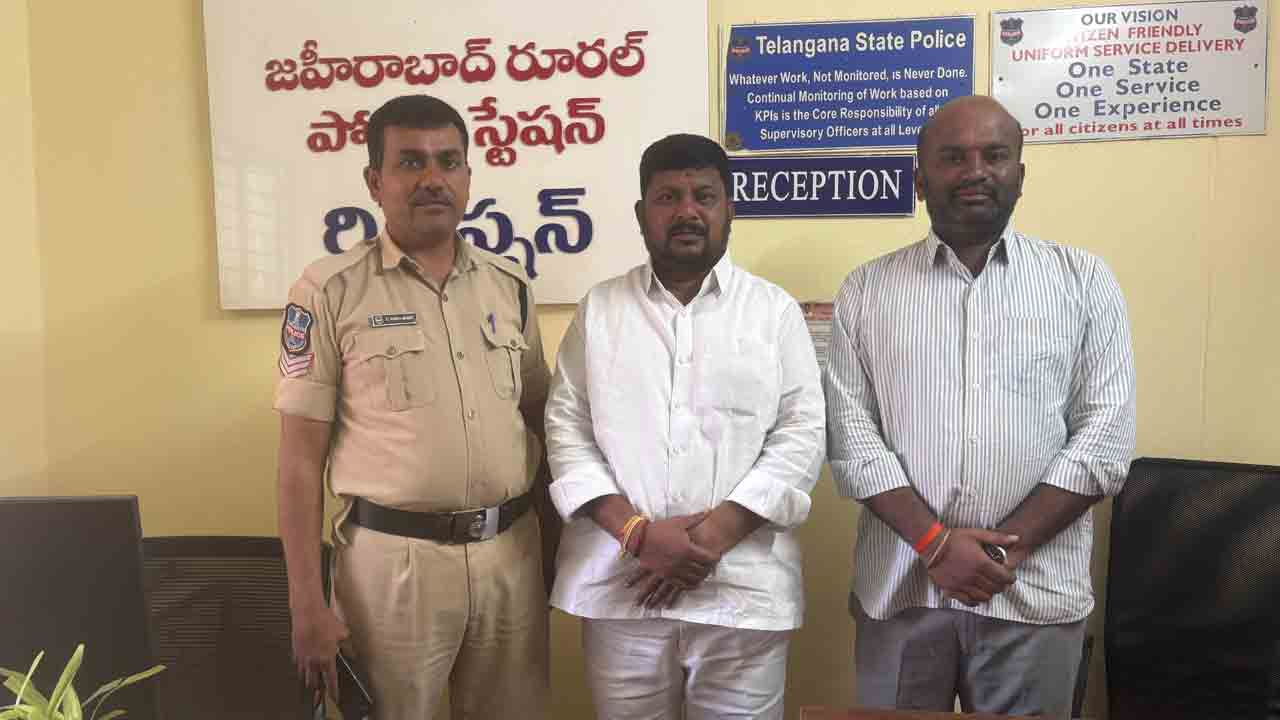 అక్రమ అరెస్టులు కాదు.. పెండింగ్ బిల్లులను చెల్లించాలి  : తట్టు నారాయణ