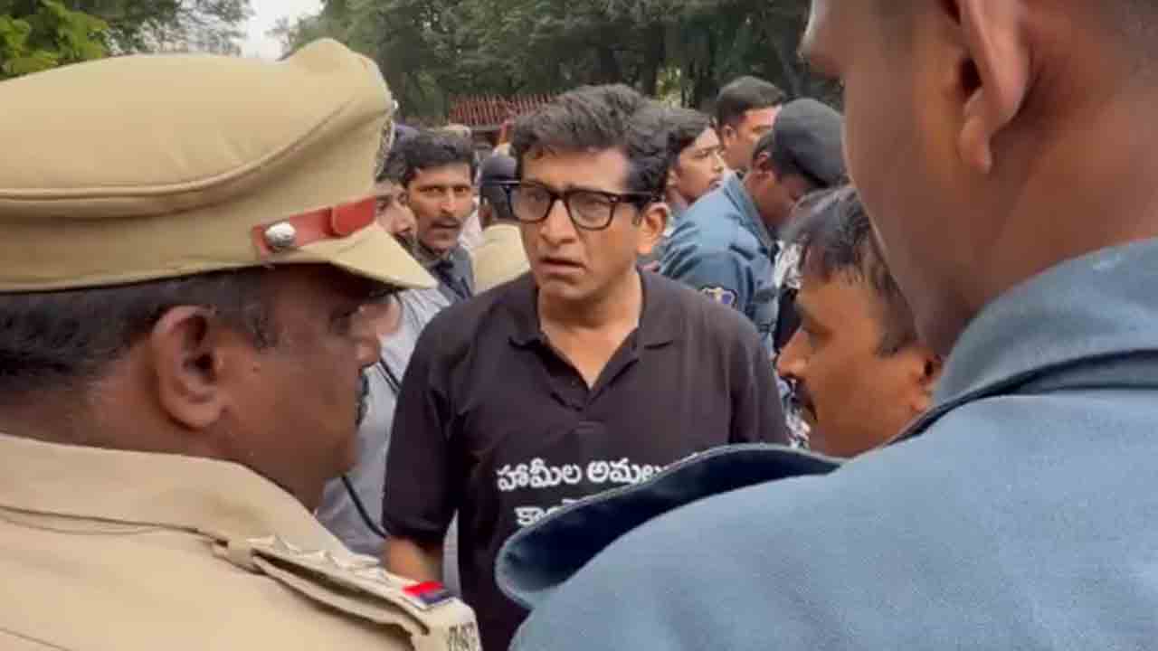 Sanjay Kalvakuntla | పోలీసుల తోపులాటపై ఎమ్మెల్యే సంజయ్ కల్వకుంట్ల మాస్‌ వార్నింగ్‌