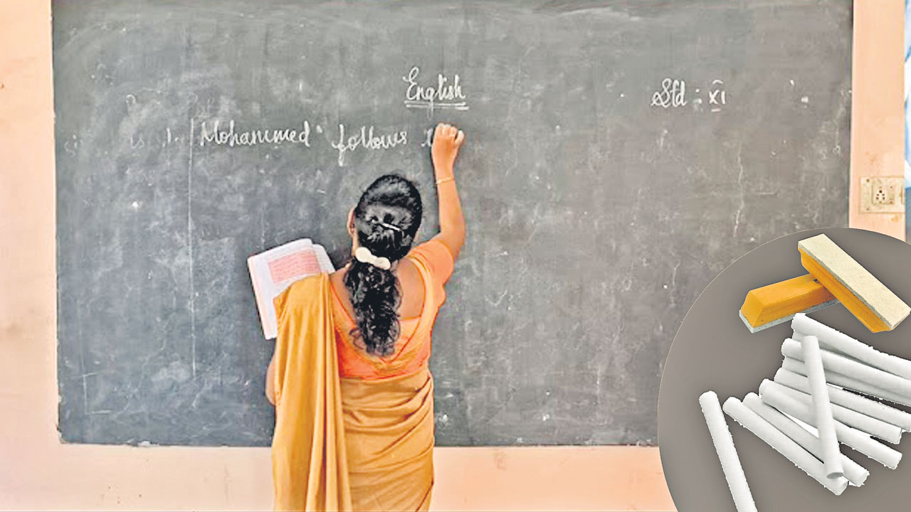 72 మంది విద్యార్థులకు ఒక్కరే టీచర్‌!
