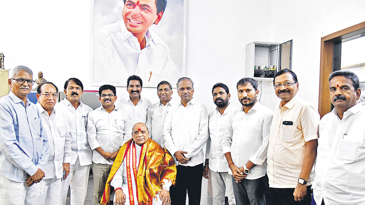 తెలంగాణ భవన్‌కు తొలిసారిగా గంజి రాజమౌళి గుప్తా