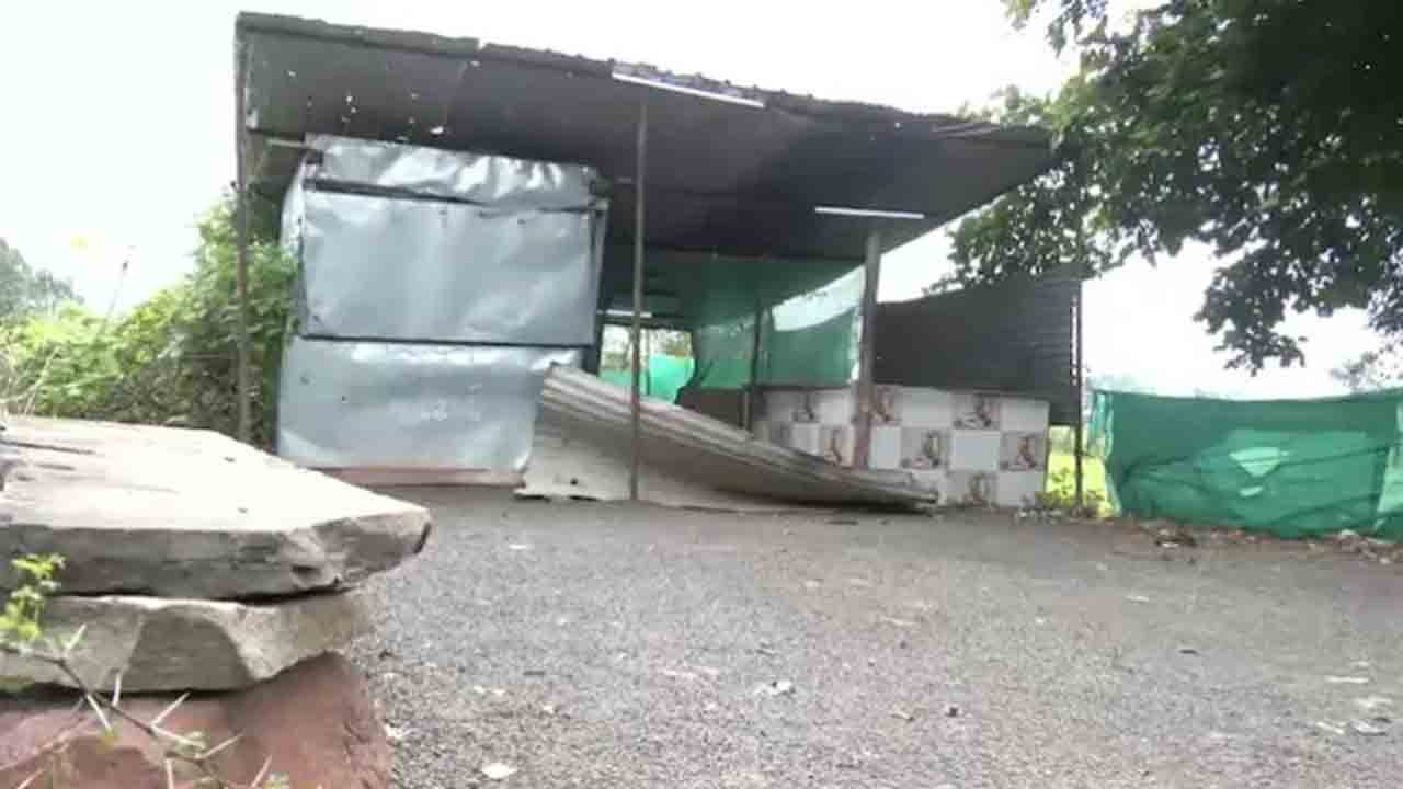 spurious liquor | కల్తీ మద్యం తాగి.. బీజేపీ నేతతో సహా 12 మంది మృతి, 54 మంది ఆసుపత్రిలో   చేరిక