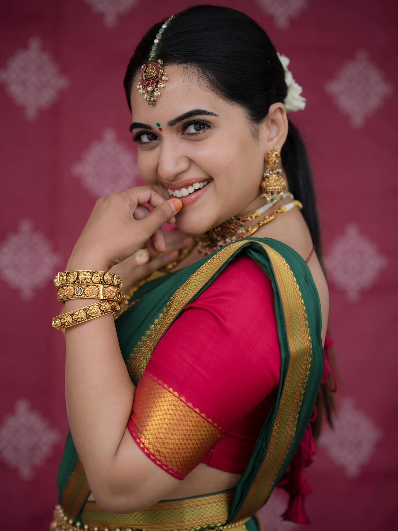 Sravanthi Chokkarapu6