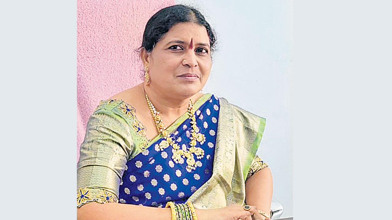 ఉత్తమ ఉపాధ్యాయురాలుగా పీవీ సునీత