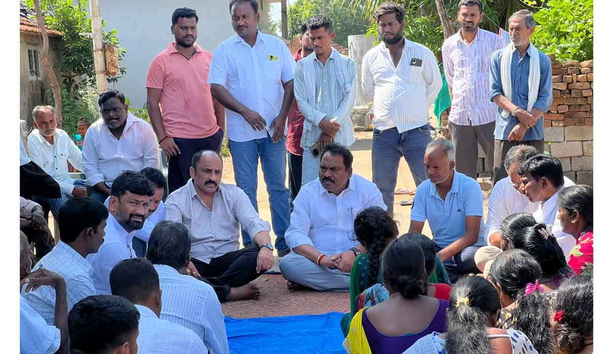 Kondaiyyapalle | కొండయ్యపల్లె దళితుల భూములను 22ఏ నుంచి తొలగించాలి.. ప్రభుత్వ అనాలోచిత నిర్ణయాలతో ఆందోళనలో ప్రజలు