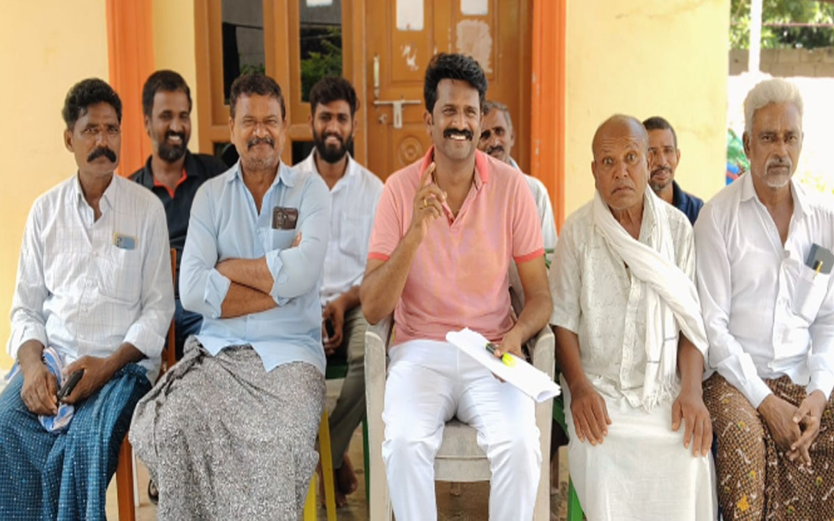 భూమి వివాదంపై గిరిజన రైతు ఆవేదన