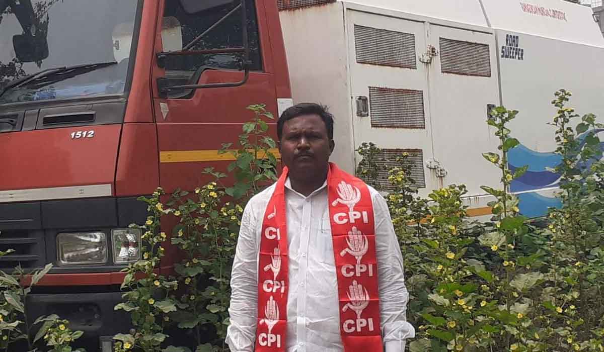 Ramagundam | రామగుండం బల్దియాలో అక్రమార్జన పాలన.. 41వ డివిజన్ కార్పొరేటర్ మార్కపురి సూర్య డిమాండ్