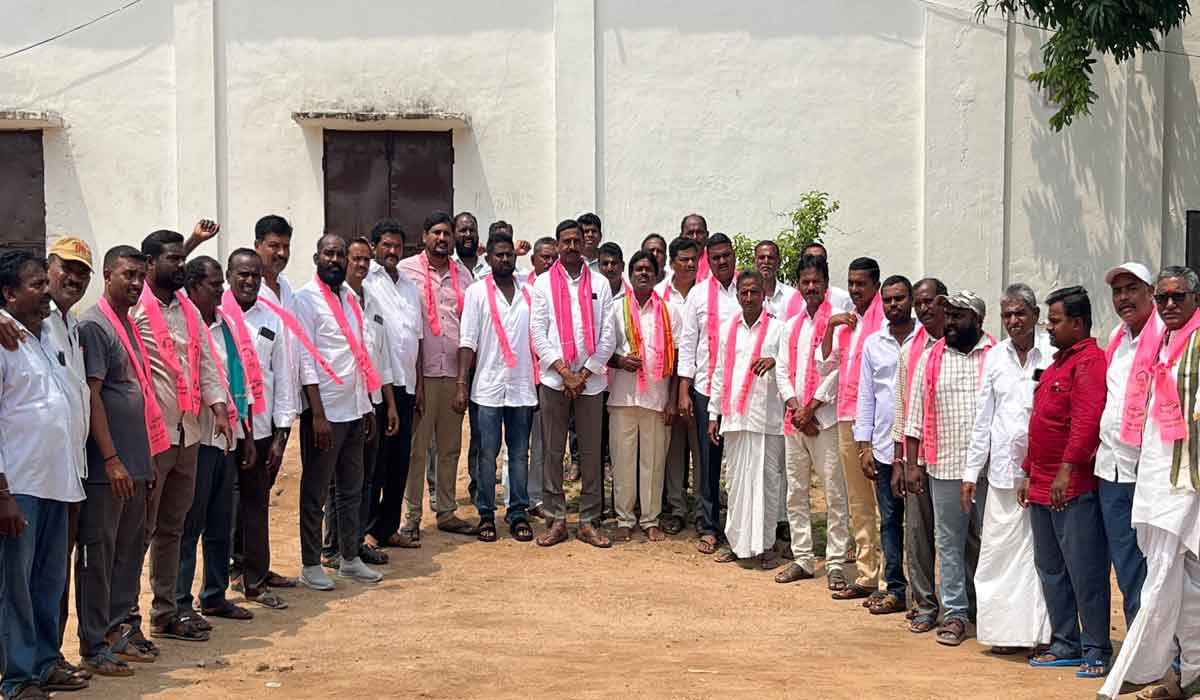 Mallapur | జర్నలిస్టుపై దుర్భాషలాడిన మాజీ ఎంపీపీ వెంటనే క్షమాపణ చెప్పాలి.. మల్లాపూర్‌ బీఆర్‌ఎస్‌ నాయకుల డిమాండ్‌
