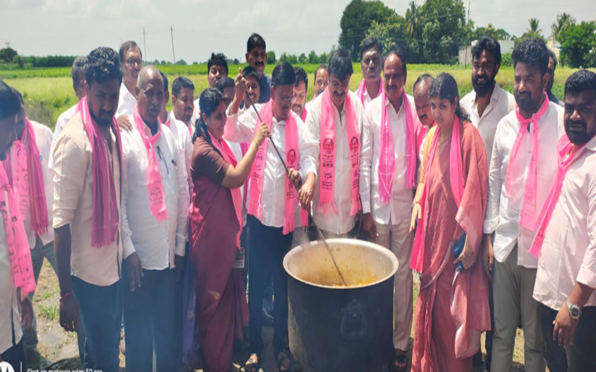 కాంగ్రెస్ నాయకులు గ్రామాల్లోకొస్తే తరిమికొట్టాలి : ఎమ్మెల్సీ తాత మధుసూదన్
