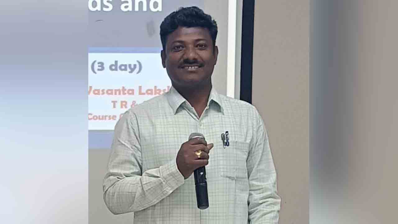 Karepalli | ‘రాష్ట్రస్థాయి ఉత్తమ అధ్యాపకుడి’గా తమ్మిశెట్టి శ్రీనివాస్‌..!