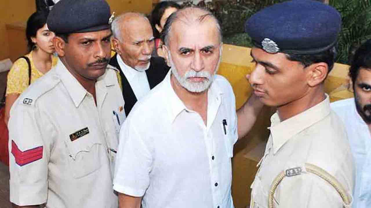 Tarun Tejpal | లొంగిపోయిన తరుణ్‌ తేజ్‌పాల్.. సెంట్రల్ జైలుకు తరలింపు..!