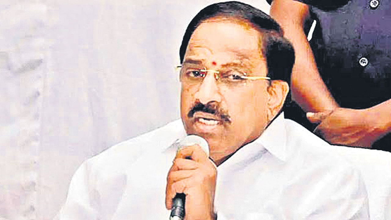 వ్యవసాయ రంగంలో లోటుపాట్లు సరిదిద్దండి: తుమ్మల