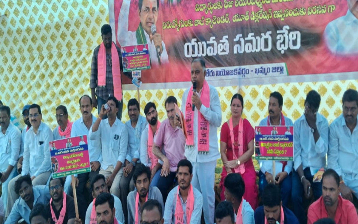 ‘పాలేరు పాత కాల్వకు తక్షణం నీళ్లు విడుద‌ల చేయాలి’