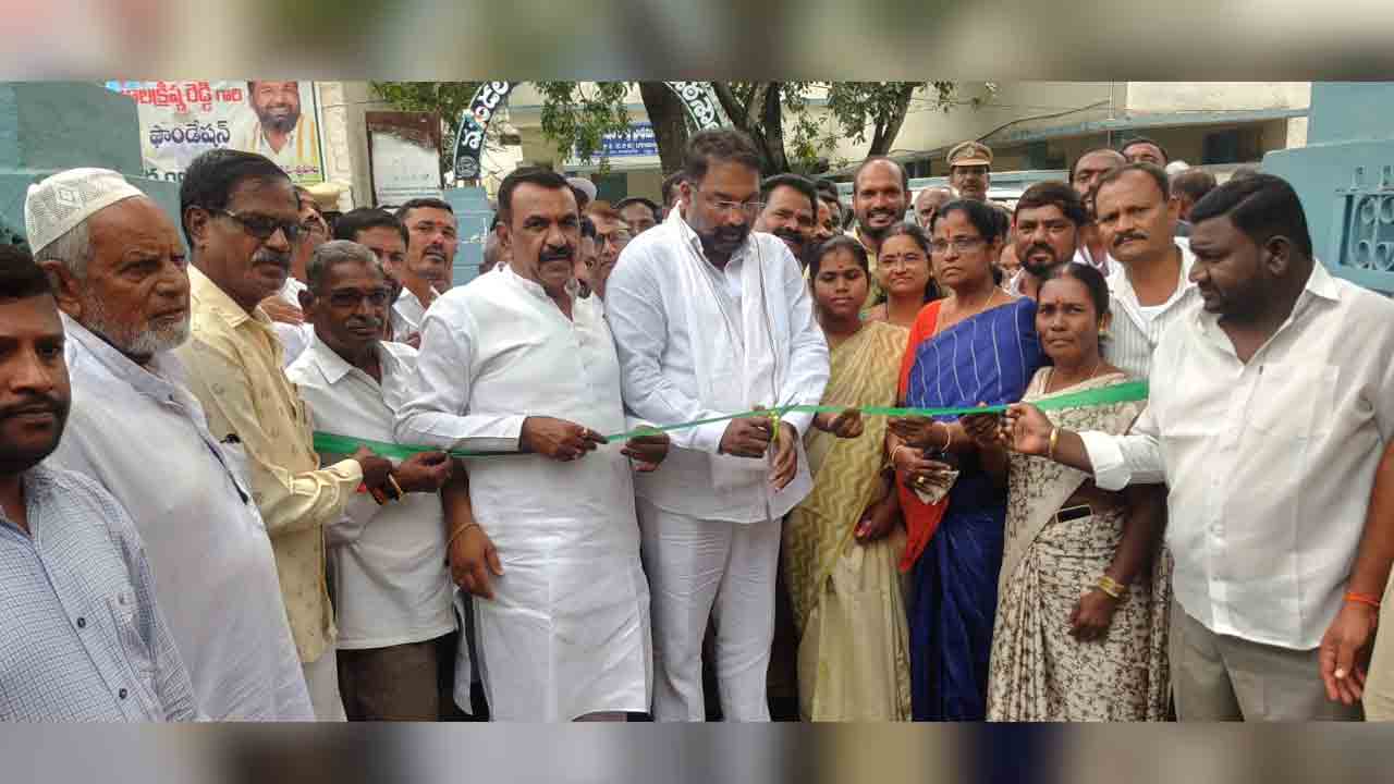 Vakiti Srihari | బీకేఆర్‌ ఫౌండేషన్‌ సేవలు అభినందనీయం : మంత్రి వాకిటి శ్రీహరి