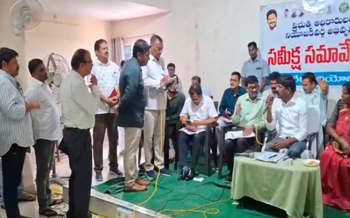 న‌కిరేక‌ల్ స‌మ‌గ్ర అభివృద్ధికి చర్యలు : ఎమ్మెల్యే వేముల వీరేశం