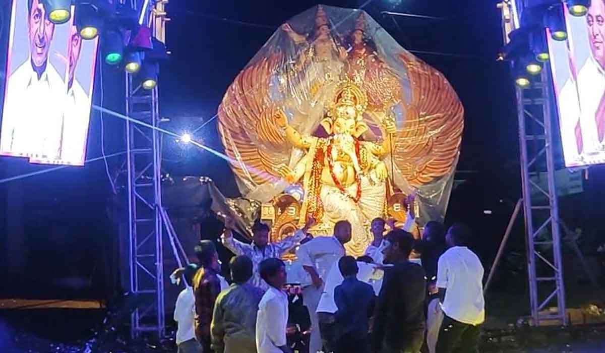 Vemulawada | గణేష్ ఆగమనం లోనూ కేసీఆర్ పాట అదుర్స్..!
