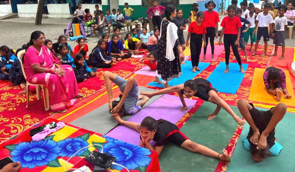 Yoga Competitions | గోదావరిఖనిలో అట్టహాసంగా జిల్లా స్థాయి యోగా పోటీలు