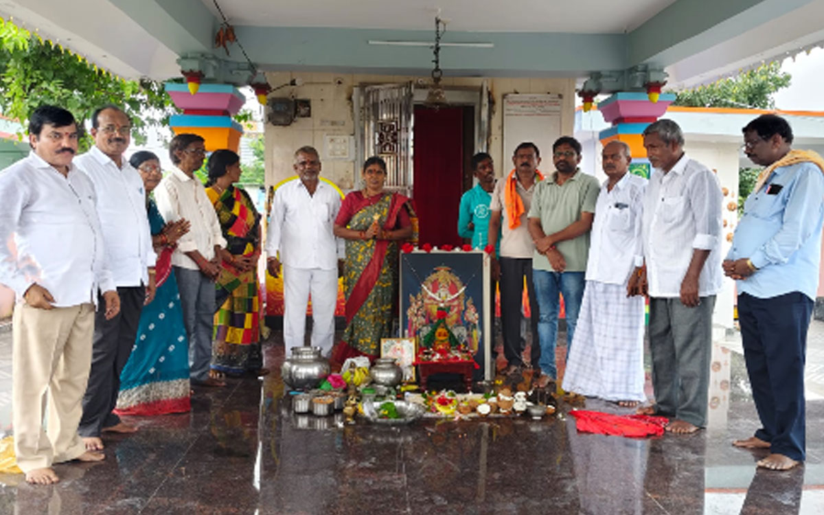 టేకులపల్లిలో ఘనంగా విశ్వకర్మ జయంతి వేడుకలు